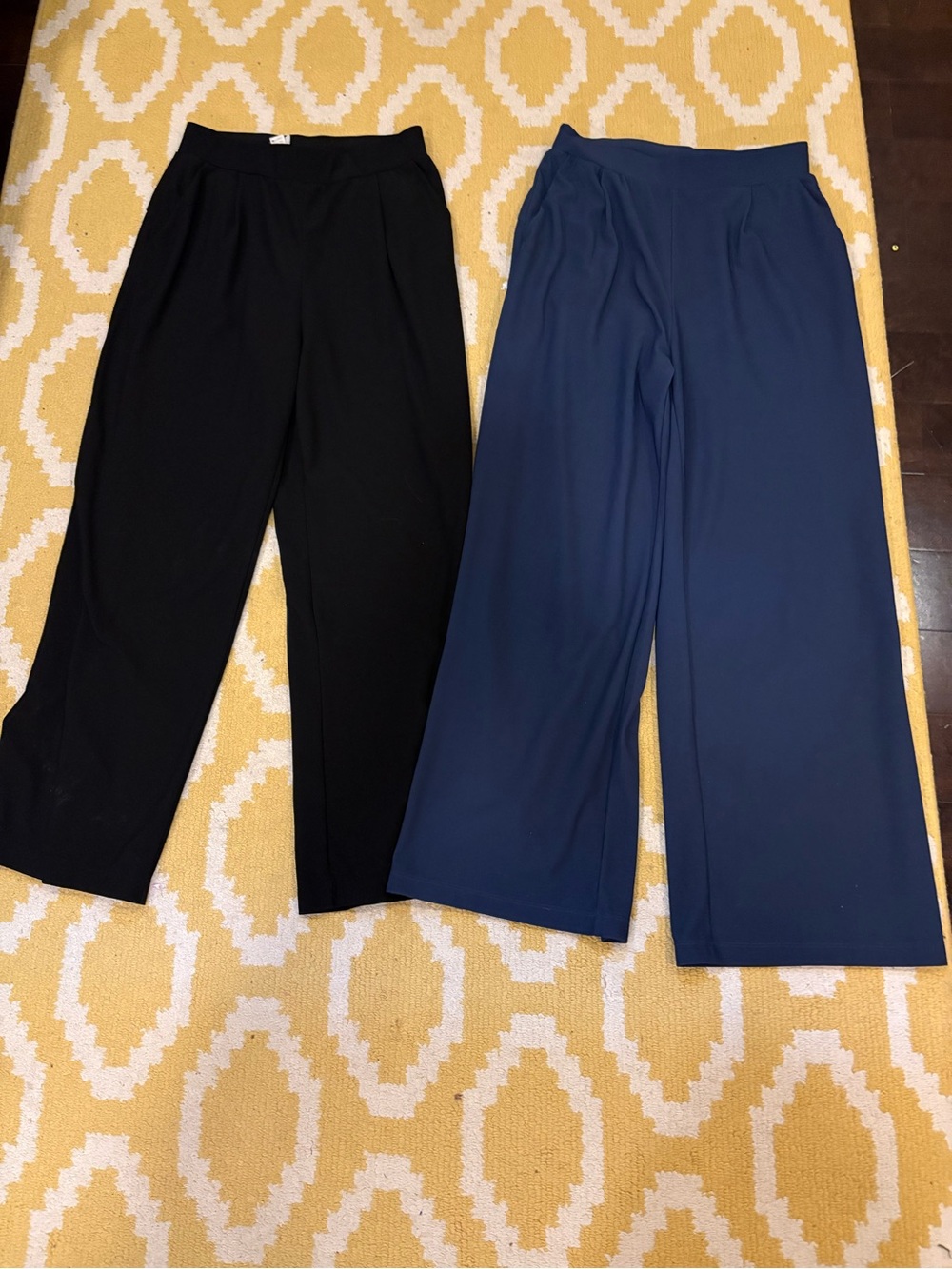 HALARA Wide-Leg Pull-On Pants — Black & Navy
